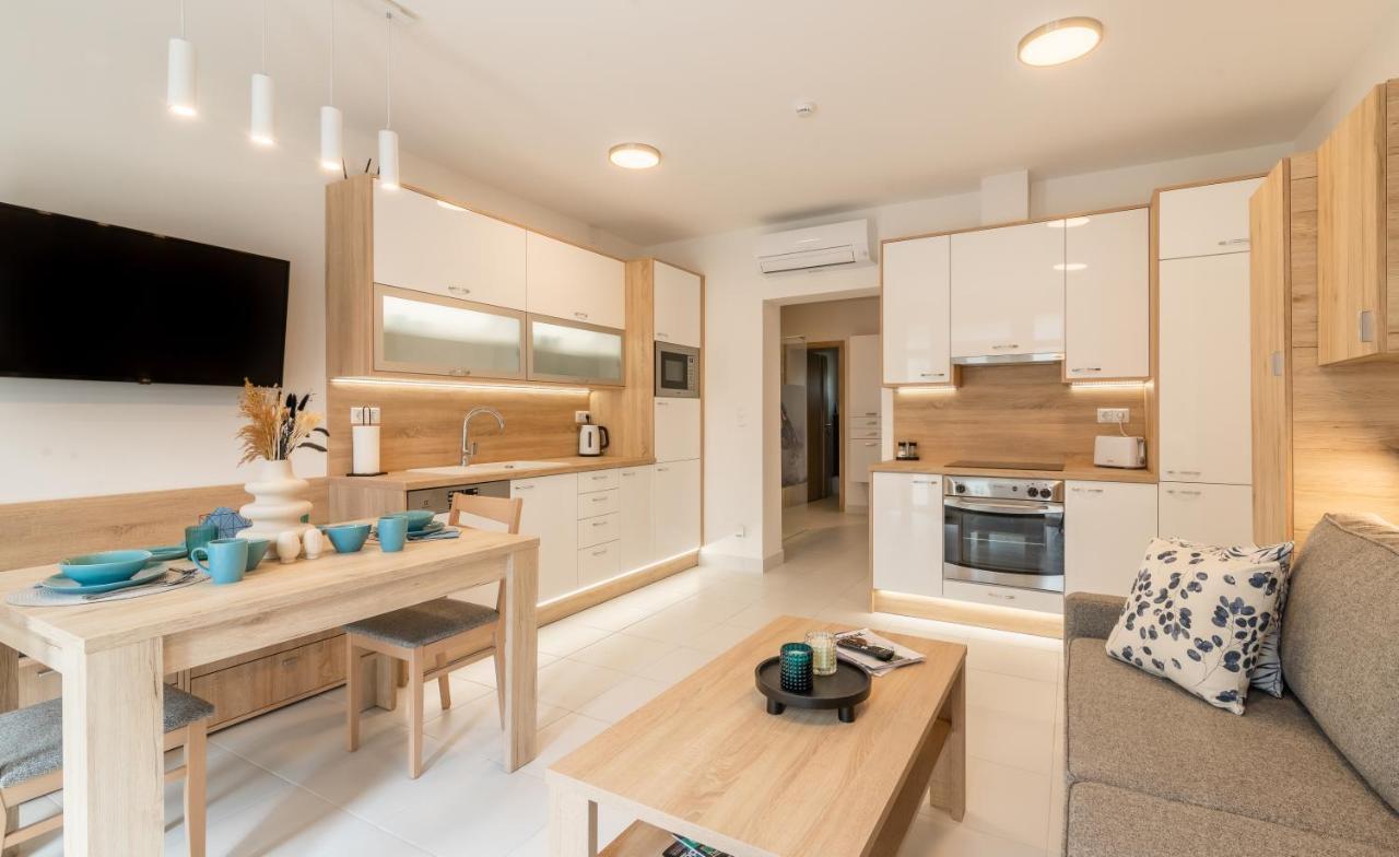 Jegmadar & Fekete Golya Apartmanok Mosonmagyarovar Exterior foto