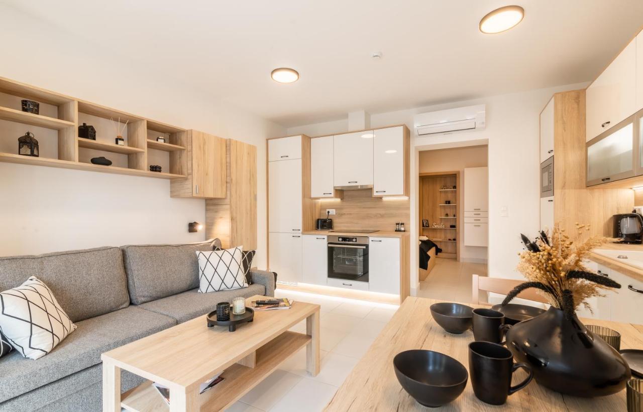 Jegmadar & Fekete Golya Apartmanok Mosonmagyarovar Exterior foto