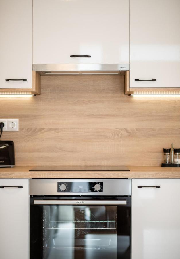 Jegmadar & Fekete Golya Apartmanok Mosonmagyarovar Exterior foto